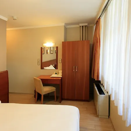 Inter Hotell 2*